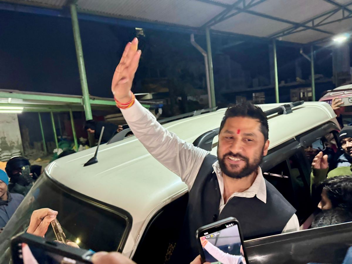 रवि लामिछाने आफै पुन : जेल फर्किदै