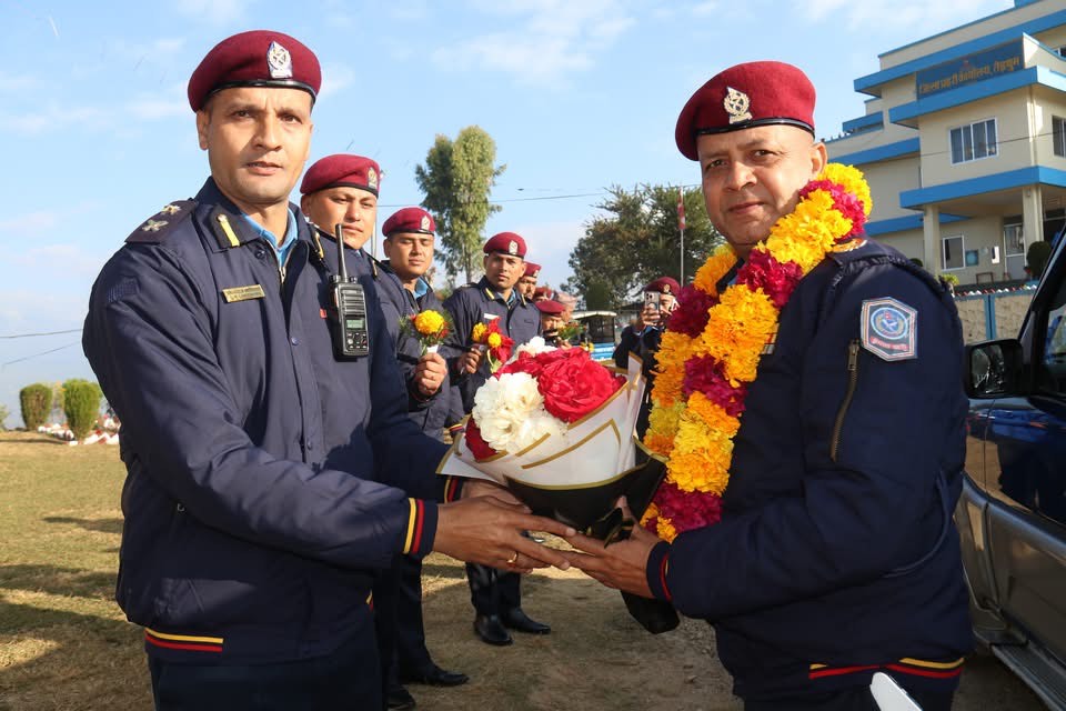 कोशी प्रदेश प्रहरी प्रमुखद्धारा तेह्रथुम प्रहरी कार्यालय निरीक्षण