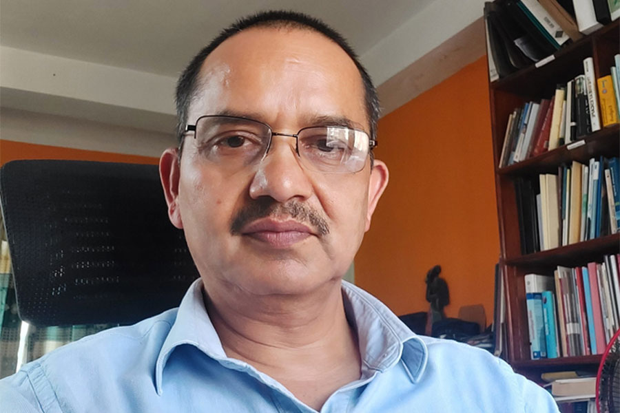 गृहमन्त्री रमेश लेखकको राजीनामा कांग्रेस बाटै माग ।