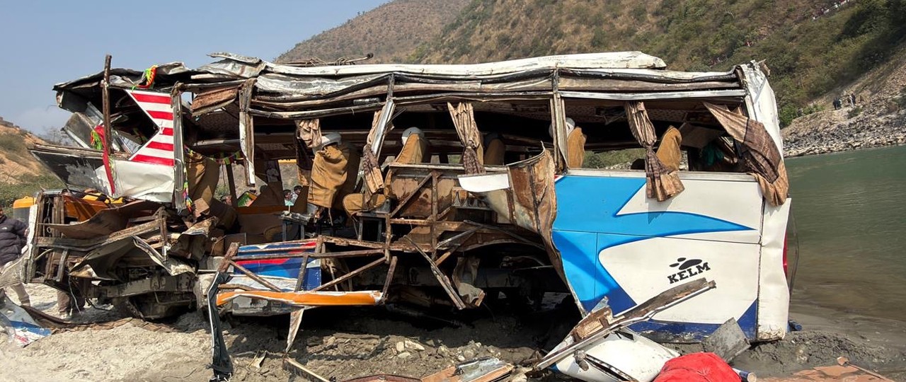 रामेछाप बस दुर्घटनामा मृत्यु हुनेको संख्या ९ पुग्यो